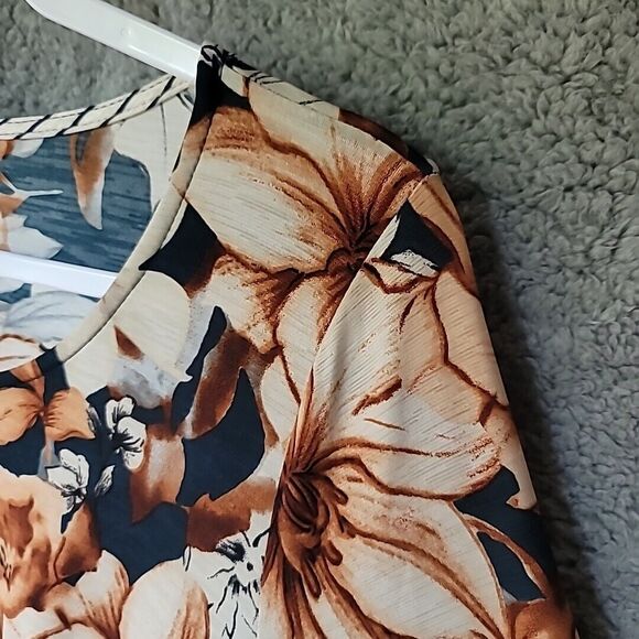 Honeyme Oversized Womens Dress Midi Pockets Floral Size Small Ruffle Sleeves NWT - Picture 4 of 11